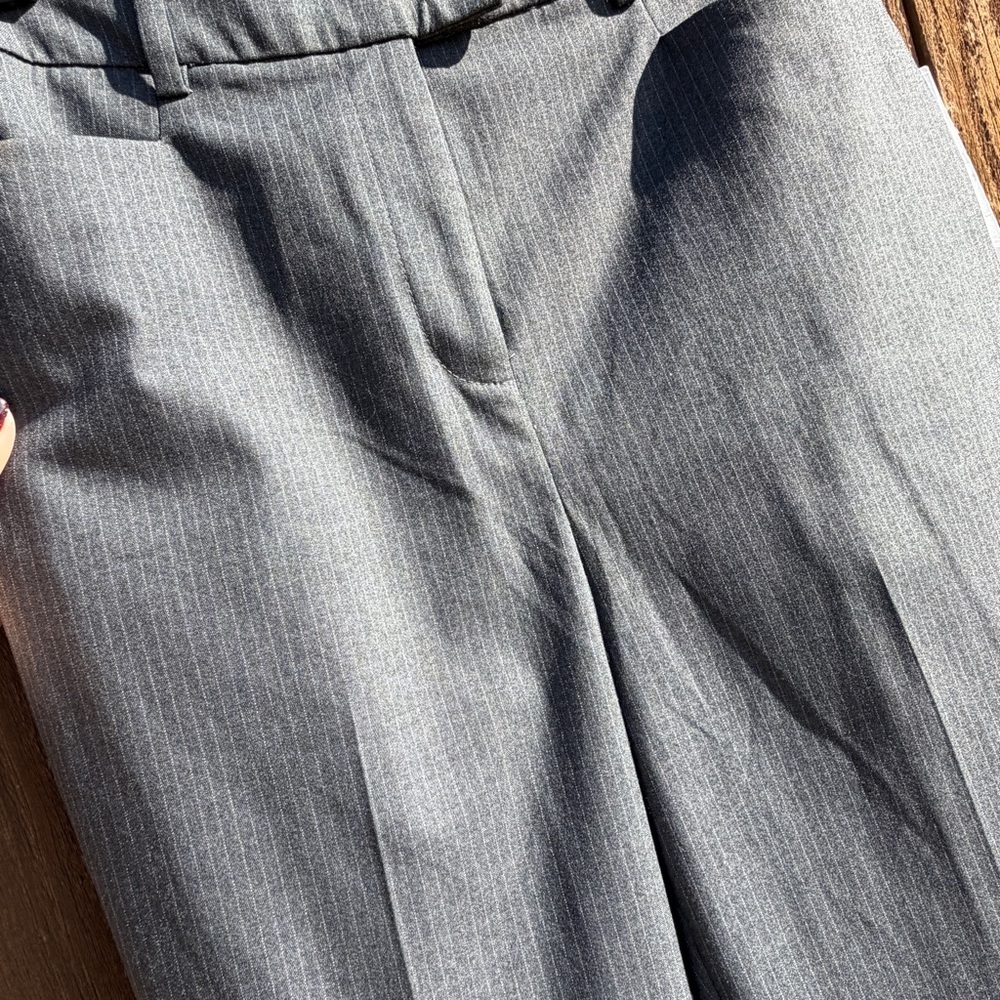 Calvin Klein High-Waisted Pinstripe Trousers – Size 4 (NWT) - Picture 3 of 9